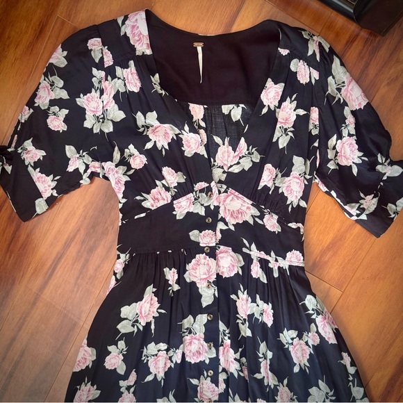 Free People LOVE OF MY LIFE Deep Vee Button Up Floral Black and Pink Midi Dress - Picture 8 of 11